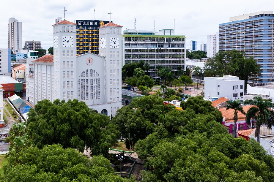Feriado de 8 de dezembro altera funcionamento de serviços públicos e comércio em Cuiabá