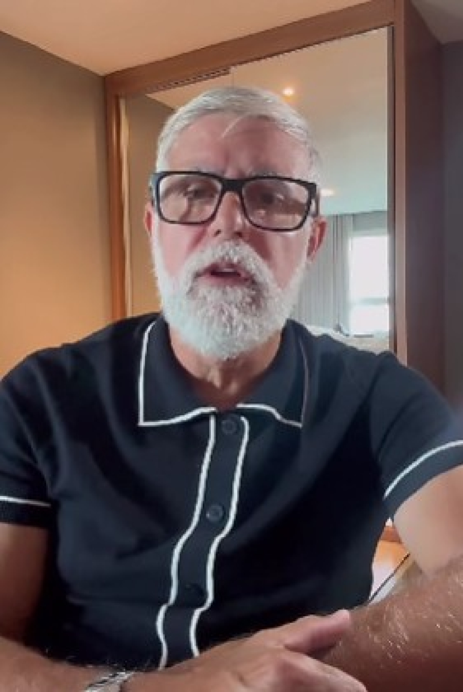 “Brasil precisa acordar”: pastor Cláudio Duarte critica cenário político após polêmica em desfile pró-Lula