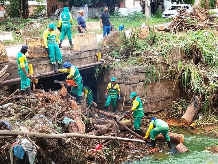 Prefeitura de Cuiabá mobiliza força-tarefa após temporal de 100 mm de chuva