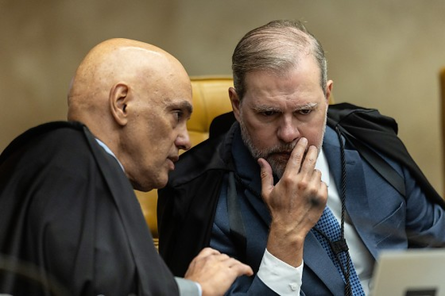 Pedido de CPI contra Moraes e Toffoli atinge mínimo de assinaturas no Senado