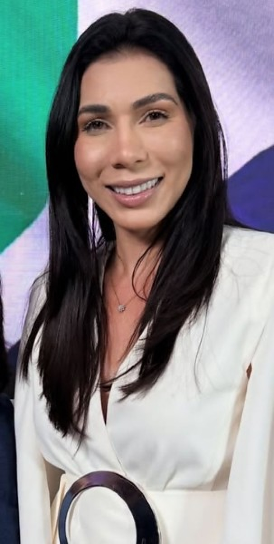 Pré-candidata denuncia empresário por áudios misóginos após anunciar disputa por vaga na ALMT