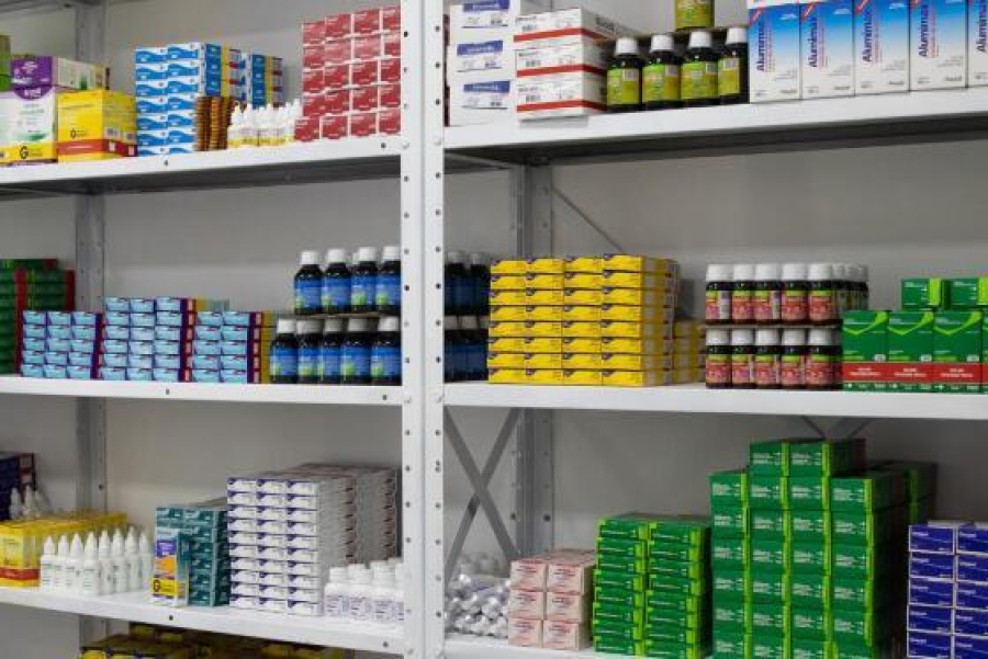 Passa a valer lei que autoriza venda de remédios em supermercados