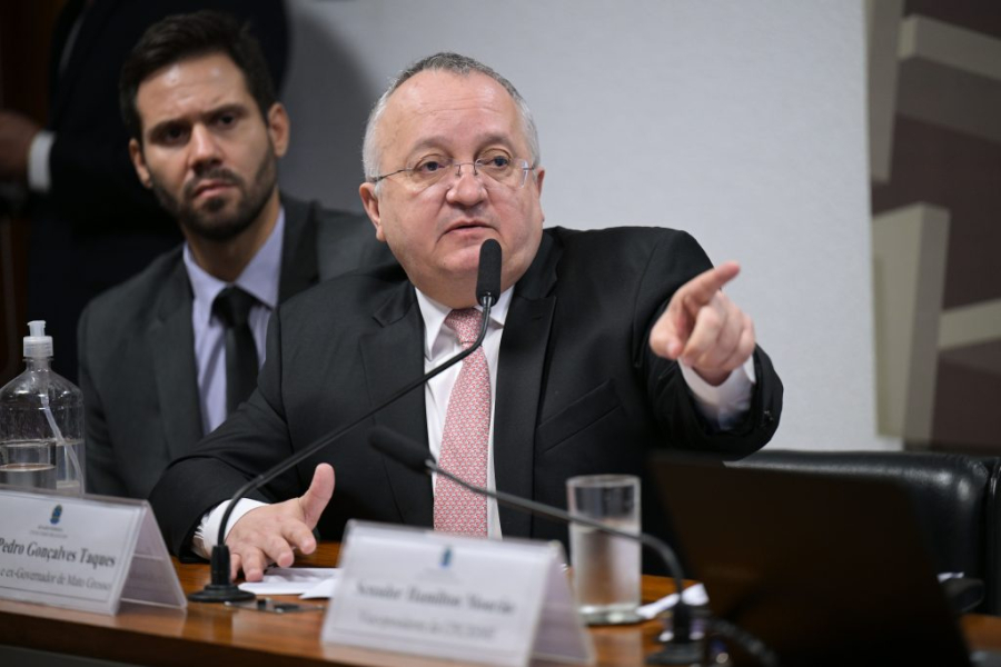Taques revela avanço do consignado em MT com estruturas ligadas ao Banco Master