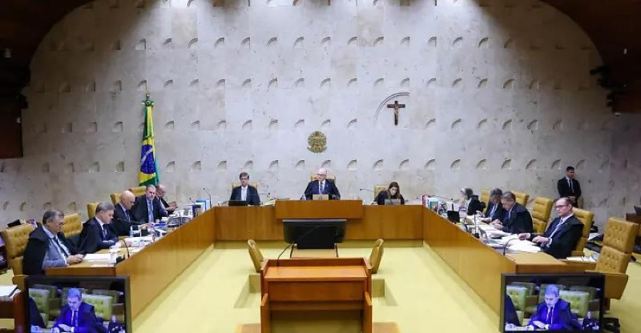 STF forma maioria por aposentadoria de empregados públicos aos 75 anos