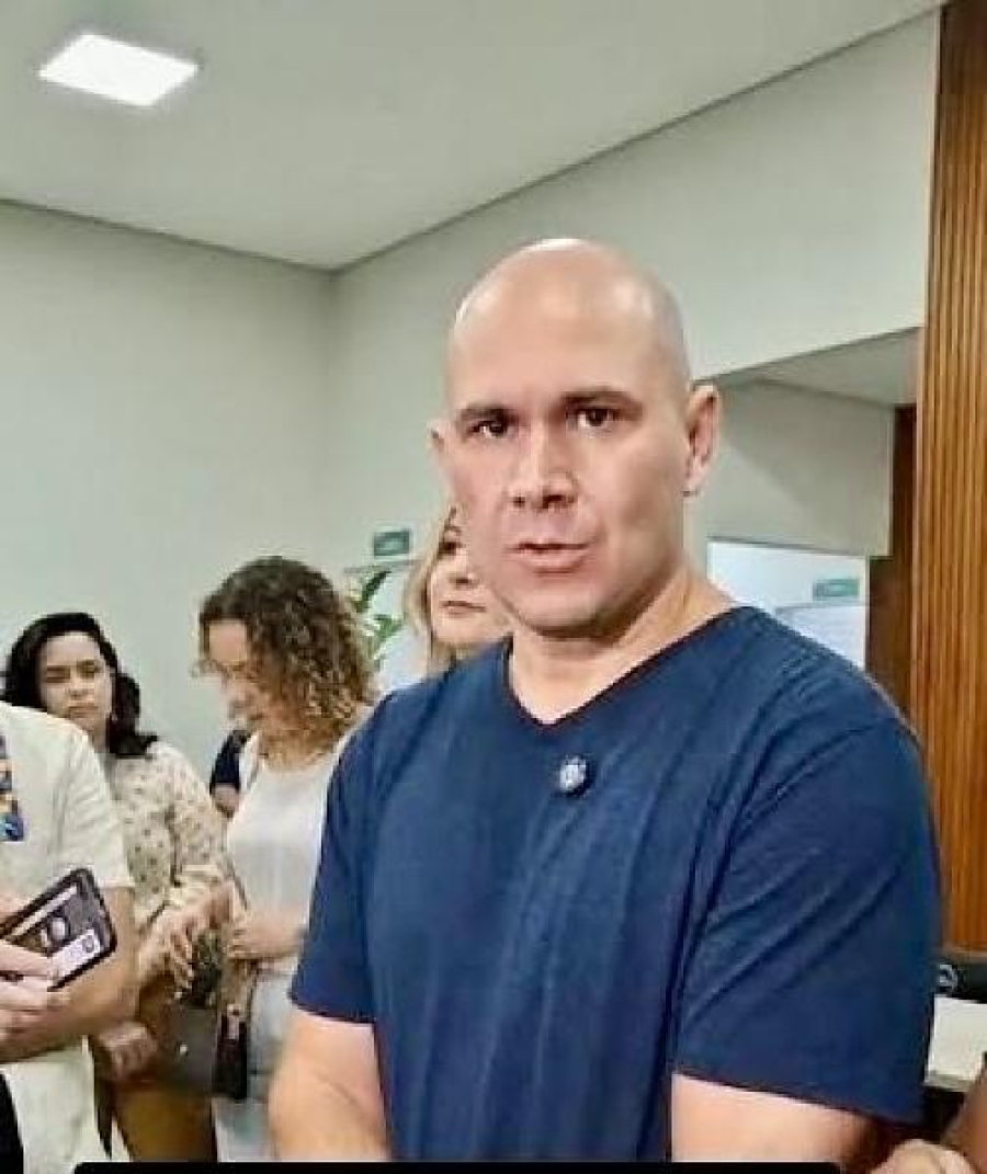 Abilio rebate Botelho: “Minha família não tem empreiteira e eu não sou corrupto”