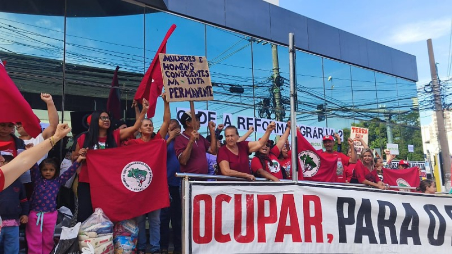 MST ocupa sede do Incra em Cuiabá e cobra avanço da reforma agrária em MT