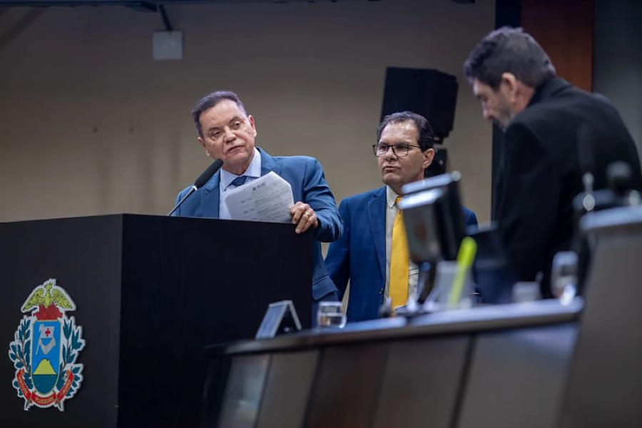 Botelho diz que MDB aguarda acenos de partidos e não descarta Janaina como vice