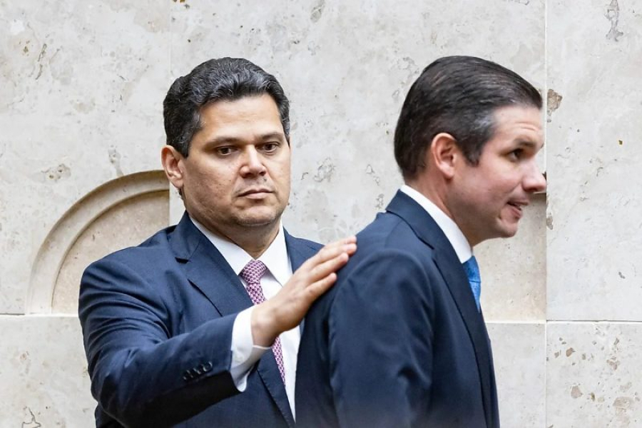 Congresso tem menos de 15 dias para votar escala 6x1 e pautas-bombas