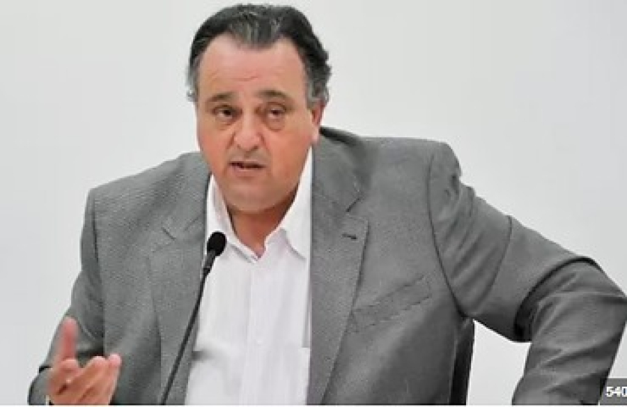 Condenado por corrupção e lavagem, ex-deputado entra na campanha de WF