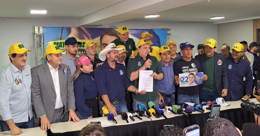 Vídeo | Max reúne deputados e anuncia apoio de parlamentares a Flávio Bolsonaro